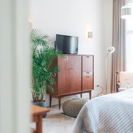 Boutique Hotel De Witte Dame Abcoude Exterior photo