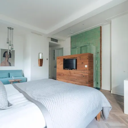Boutique Hotel De Witte Dame Abcoude Exterior photo