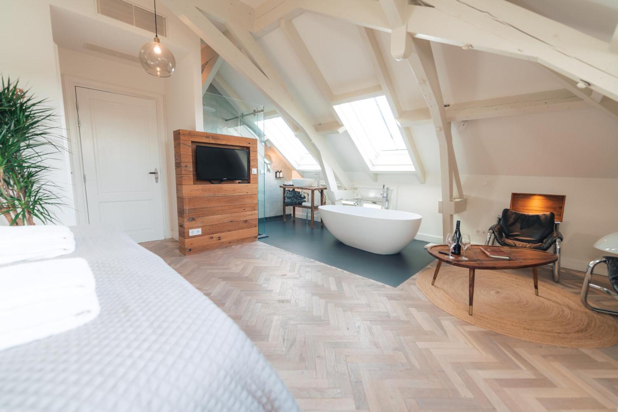 Boutique De Witte Dame 2*